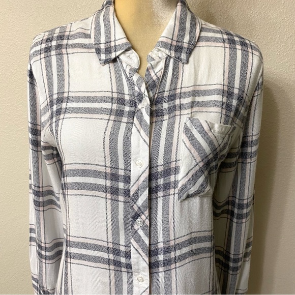 Rails Hunter Plaid Button-Front Shirt - Picture 4 of 11